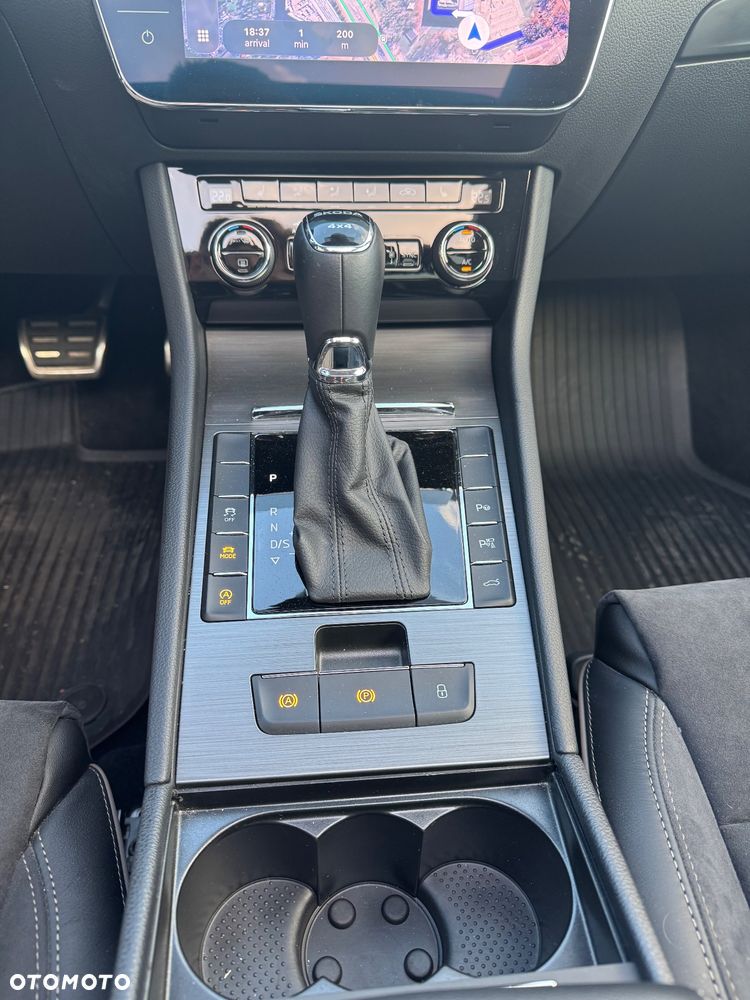 Skoda Superb 2.0 TSI 4x4 Scout DSG - 10