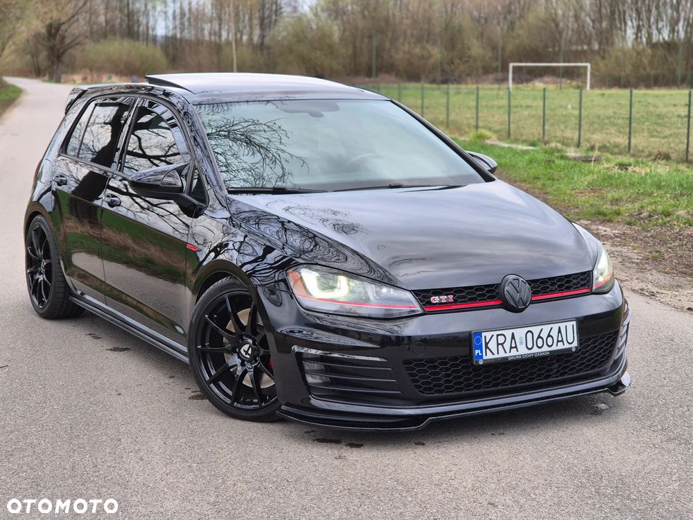 Volkswagen Golf GTI Performance BlueMotion Technology DSG - 1