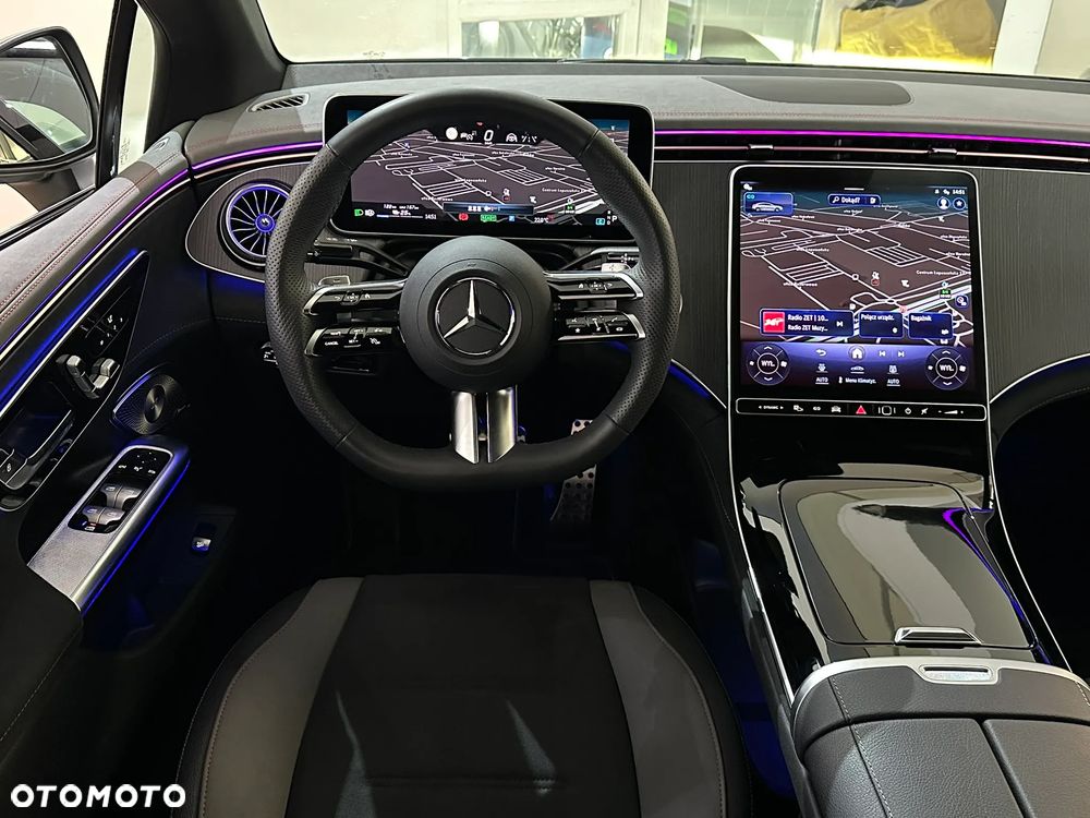 Mercedes-Benz EQE - 8