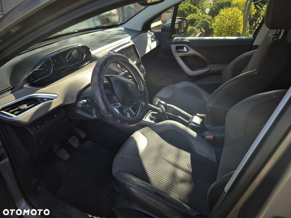 Peugeot 2008 1.6 e-HDi Active S&S - 9