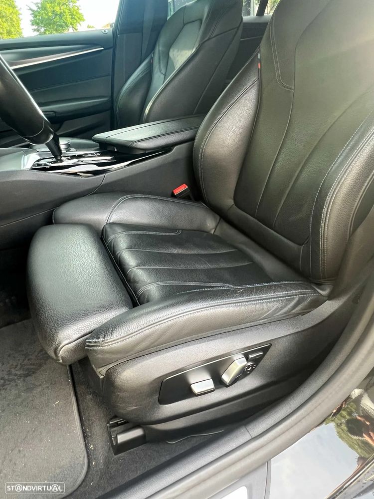 BMW 530 e Pack Desportivo M - 18