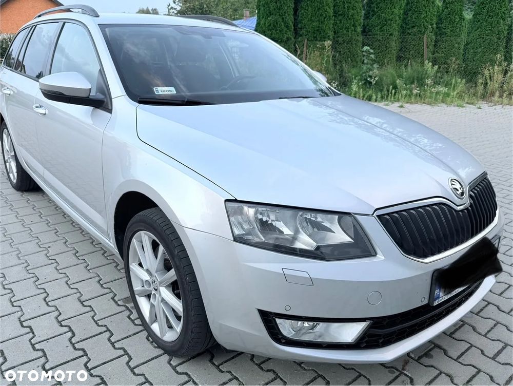 Skoda Octavia 2.0 TDI 4x4 Elegance DSG - 3