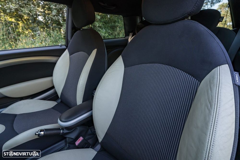 MINI 3 Portas Cooper D - 29