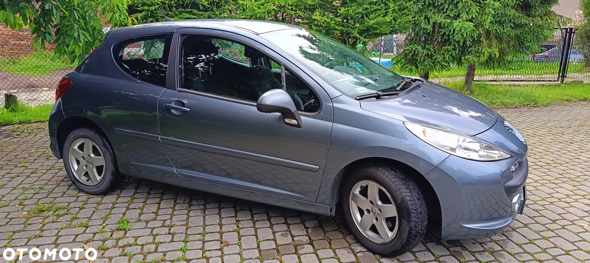 Peugeot 207 1.4 16V Trendy - 3