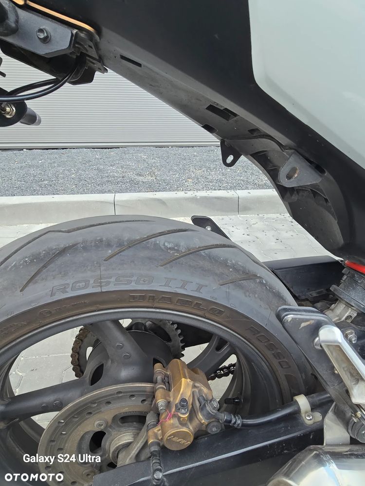 Honda CBR - 32