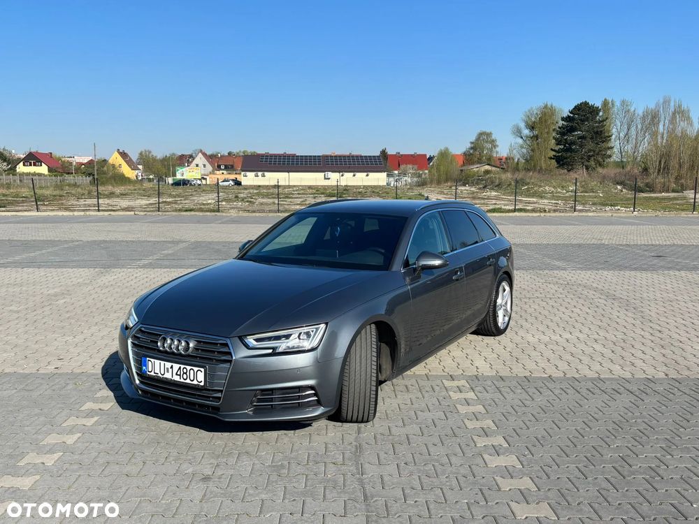 Audi A4 Avant 2.0 TDI S tronic quattro design - 2