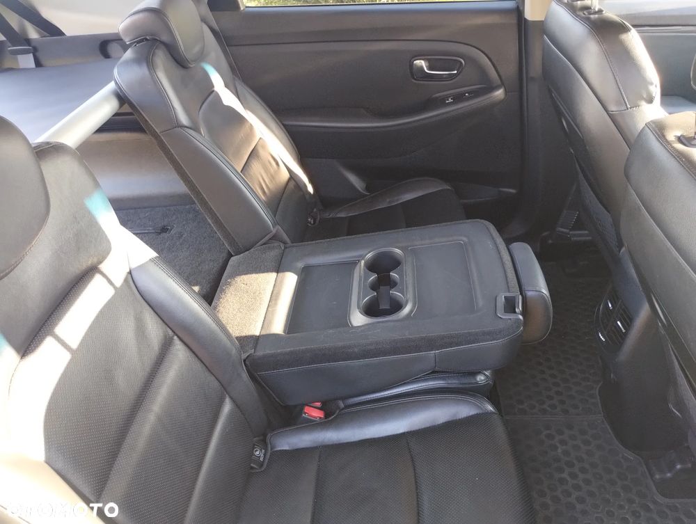 Kia Carens 1.7 CRDi XL 7os - 34