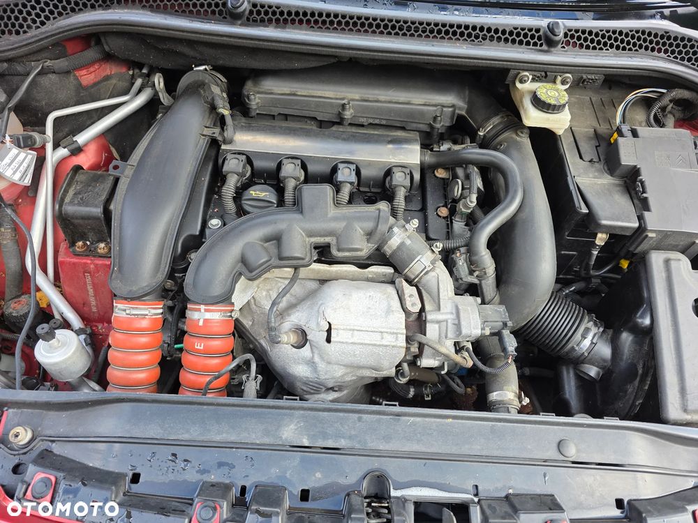 Peugeot RCZ 1.6 THP - 24