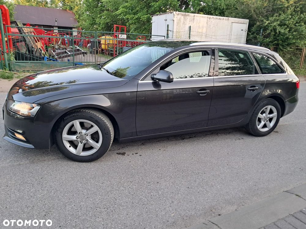 Audi A4 Avant 2.0 TDI DPF Attraction - 6