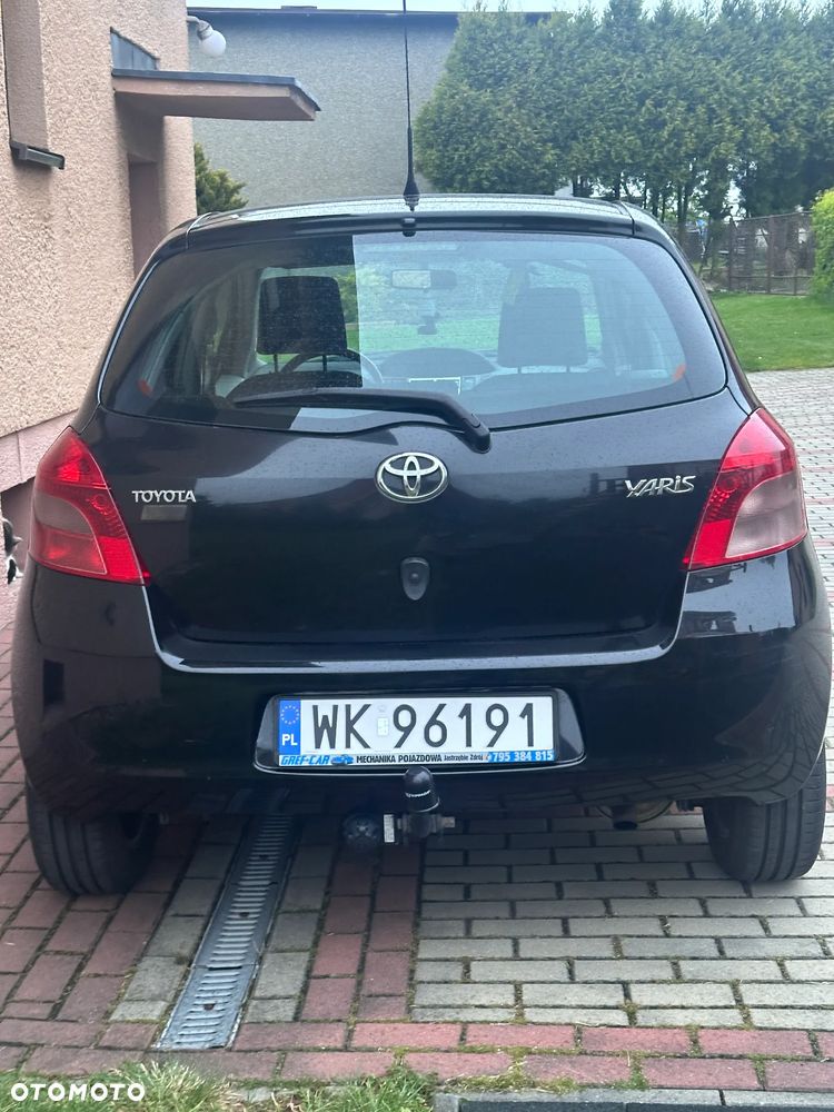 Toyota Yaris 1.4 D-4D Executive - 5