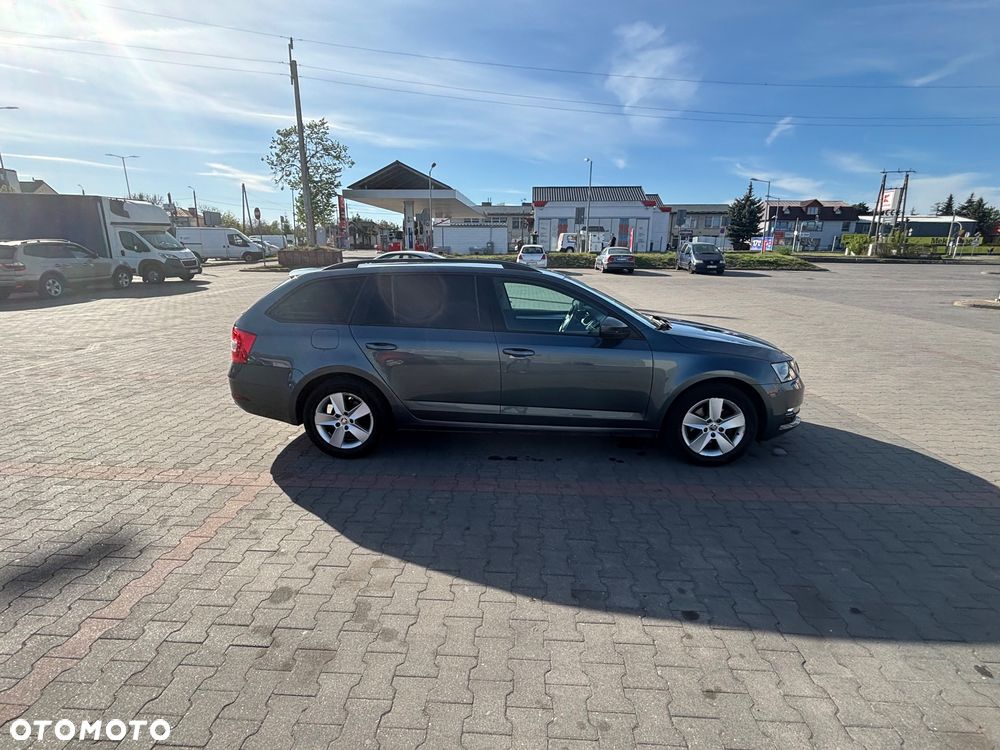 Skoda Octavia 2.0 TDI Drive DSG - 6