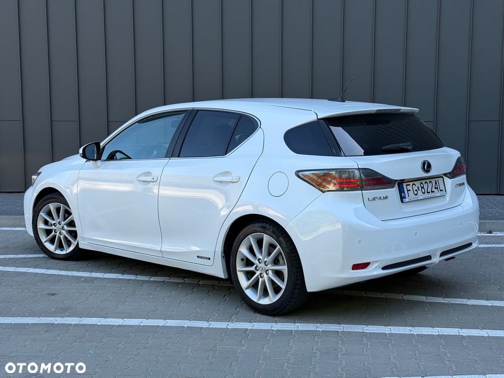 Lexus CT 200h Prestige - 9
