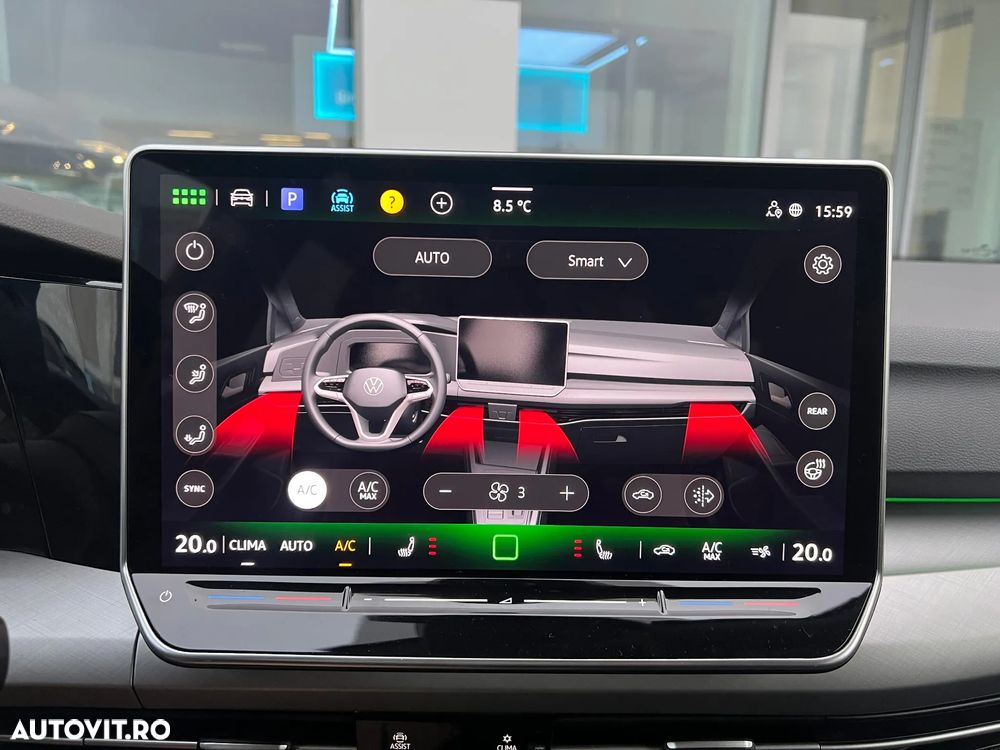 Volkswagen Golf 1.5 eTSI DSG MHEV Life - 17