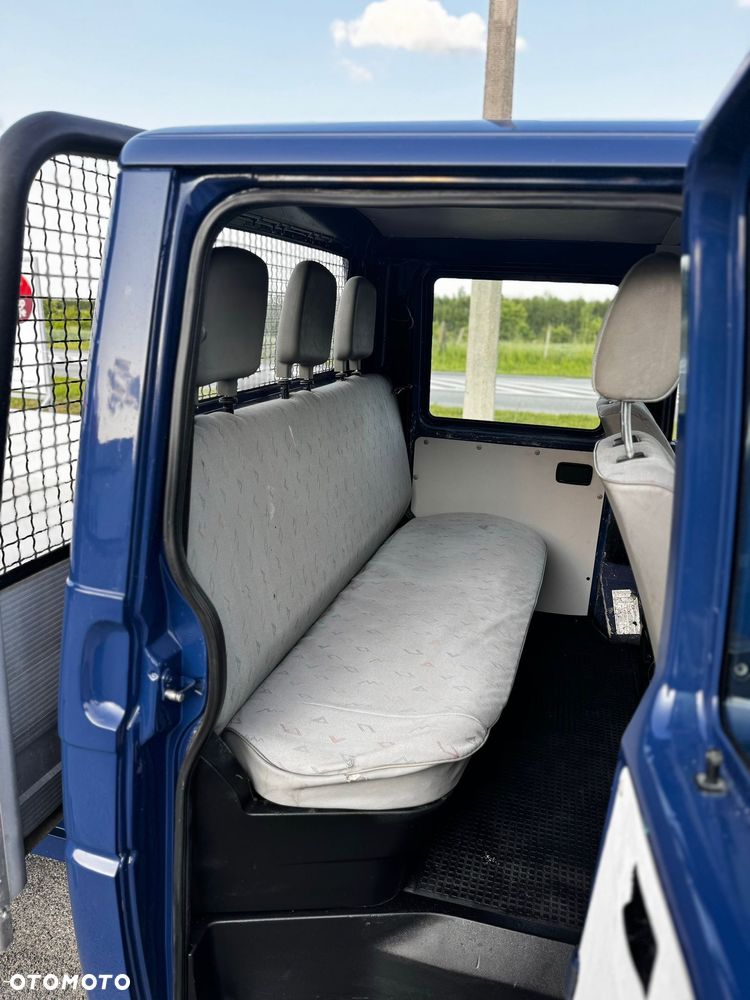 Volkswagen Transporter - 12