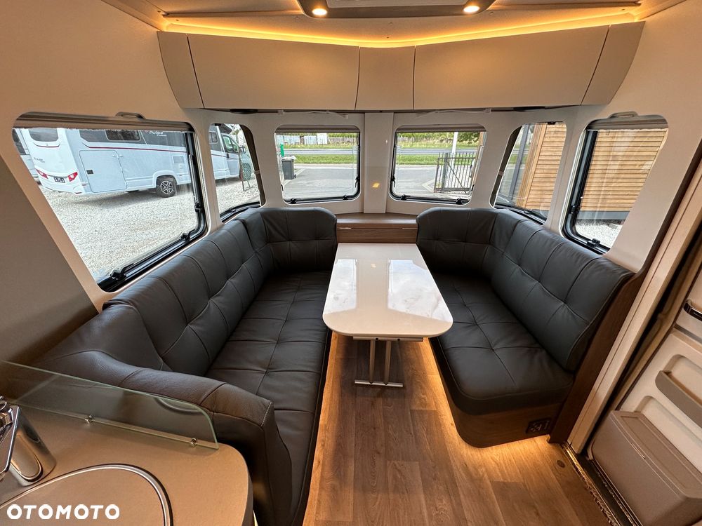 Hymer-Eriba Touring 820 - 25