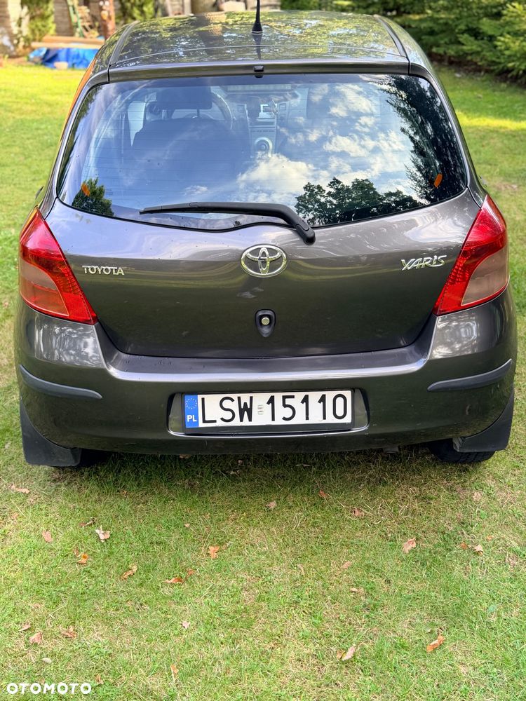 Toyota Yaris 1.3 Luna A/C - 6