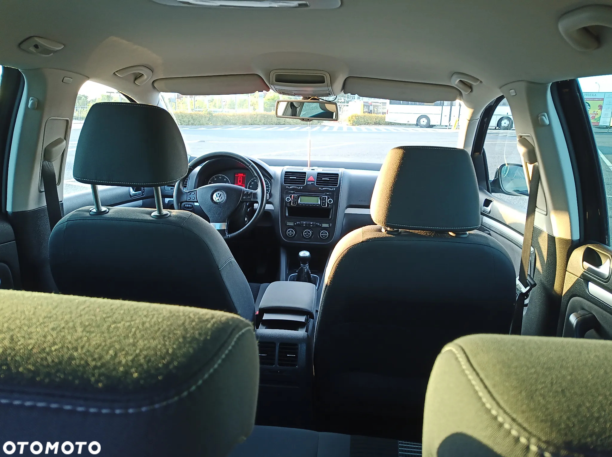 Volkswagen Golf - 16