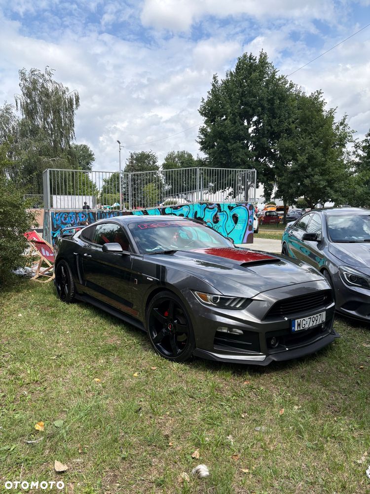 Ford Mustang - 1