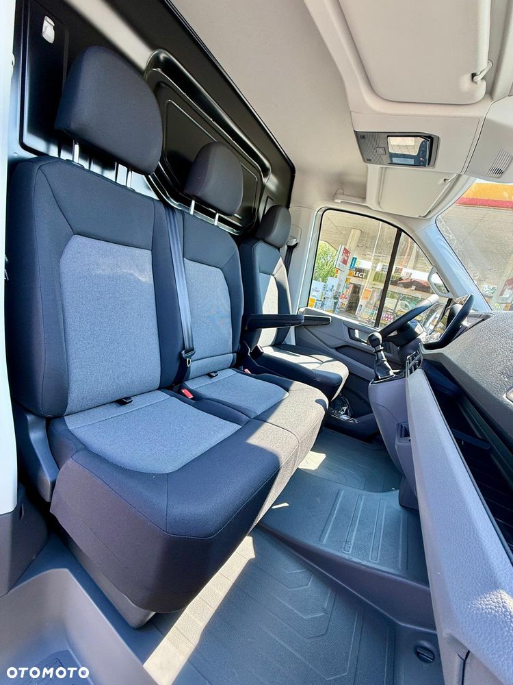 Volkswagen Crafter - 13