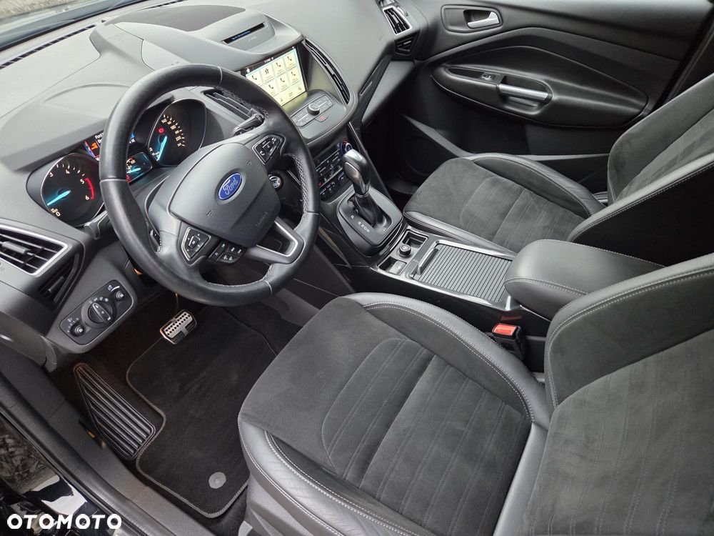 Ford Kuga 2.0 TDCi 4x4 ST-Line - 11