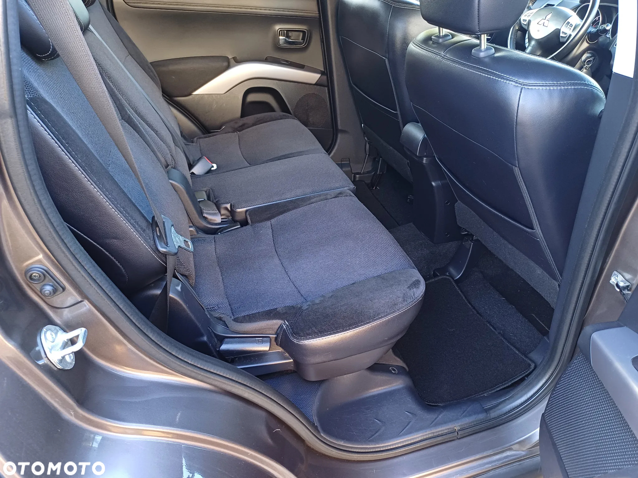 Mitsubishi Outlander 2.2 DI-D ClearTec 2WD Edition - 17