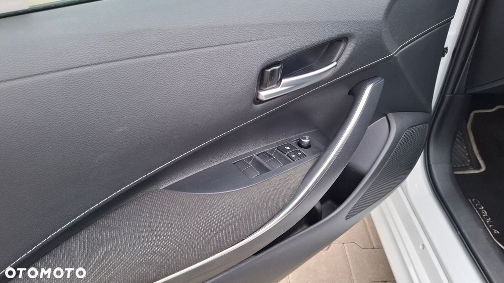 Toyota Corolla 1.8 Hybrid Comfort - 14