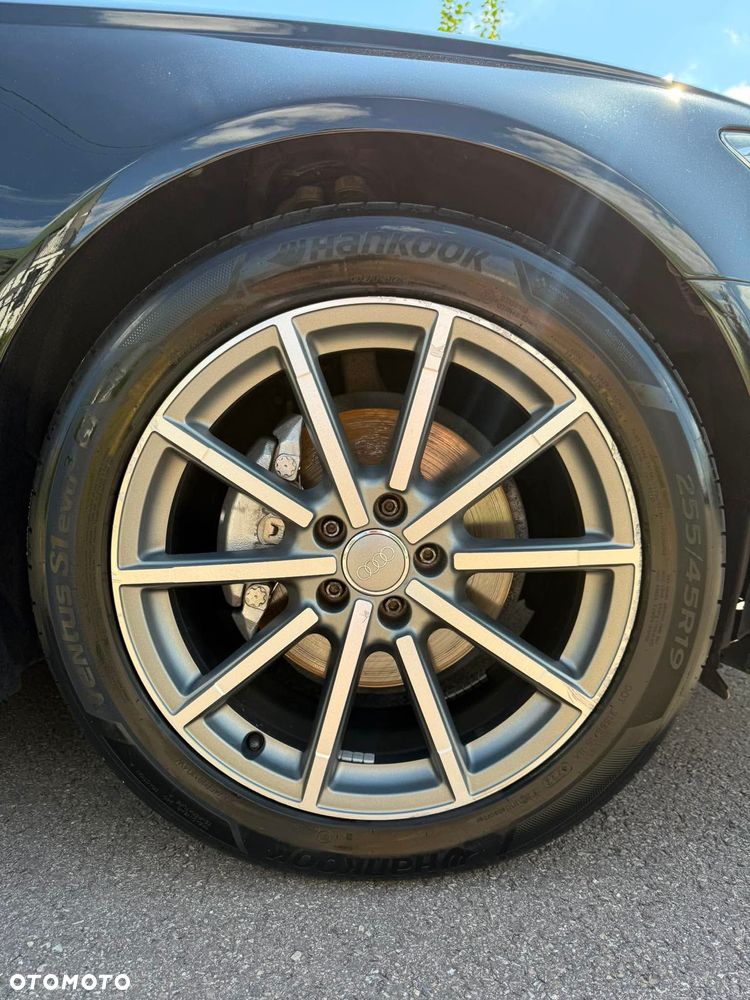 Audi A6 Avant 2.0 TDI Ultra S tronic - 12