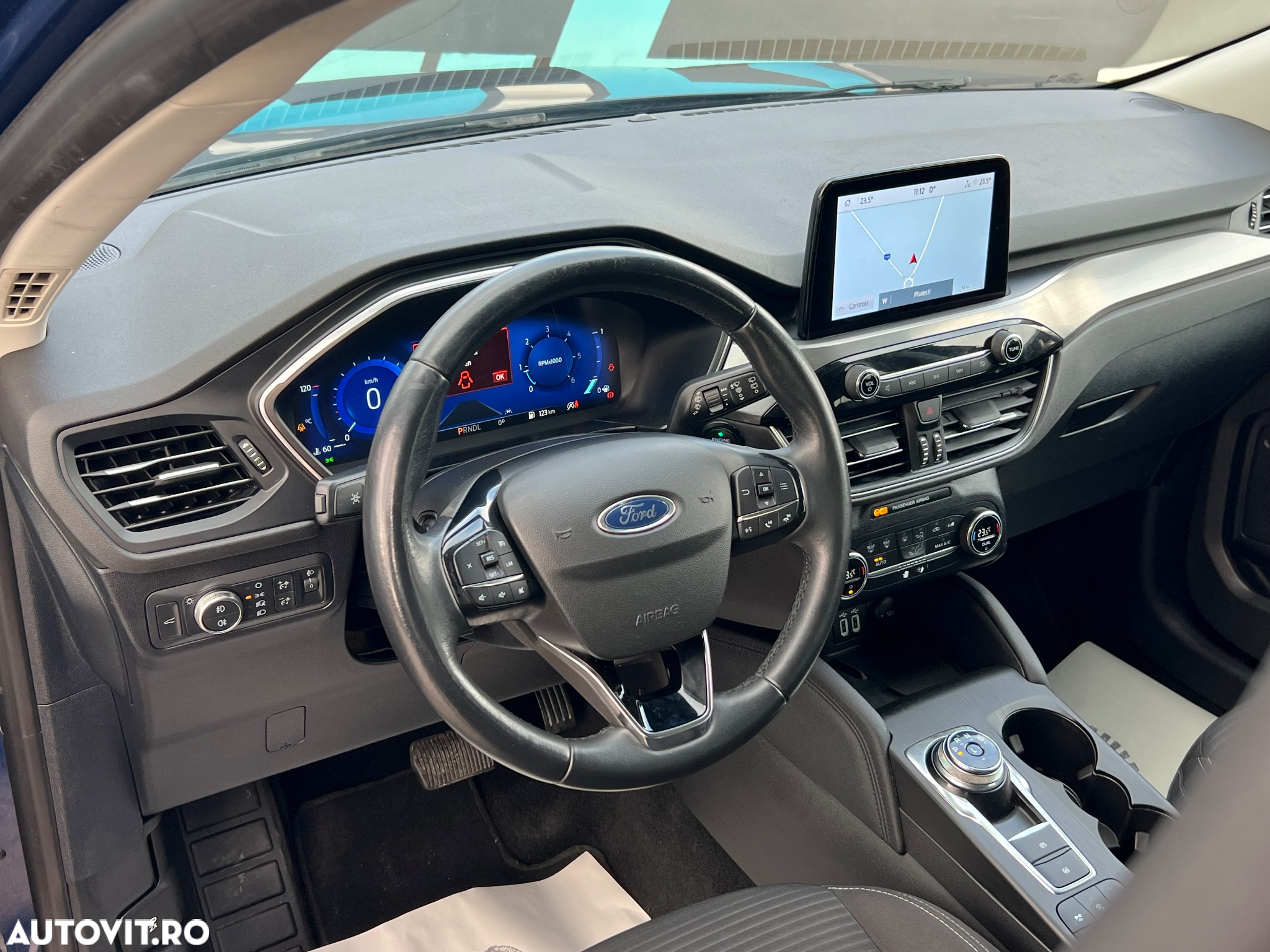 Ford Kuga 1.5 EcoBlue A8 FWD Titanium - 10