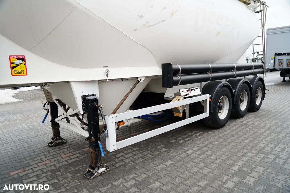 Feldbinder REMORCA CIMENT / 2 COMPARTIMENTE / 37.000 L / SILOC / PENTRU MATERIALE VRAC / JANTE DIN ALIAJ - 10