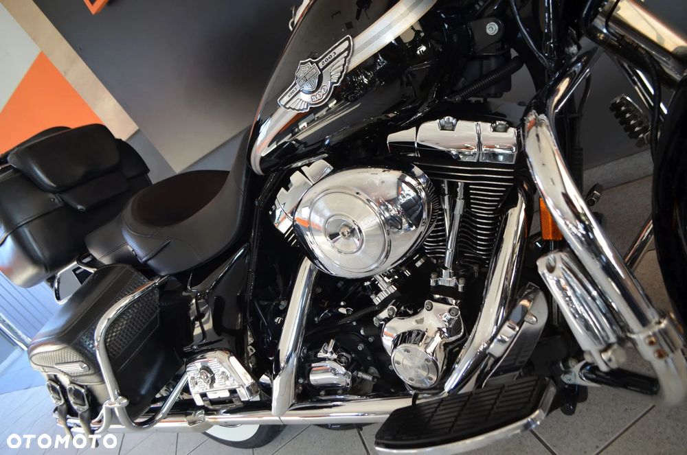 Harley-Davidson Touring Road King - 11