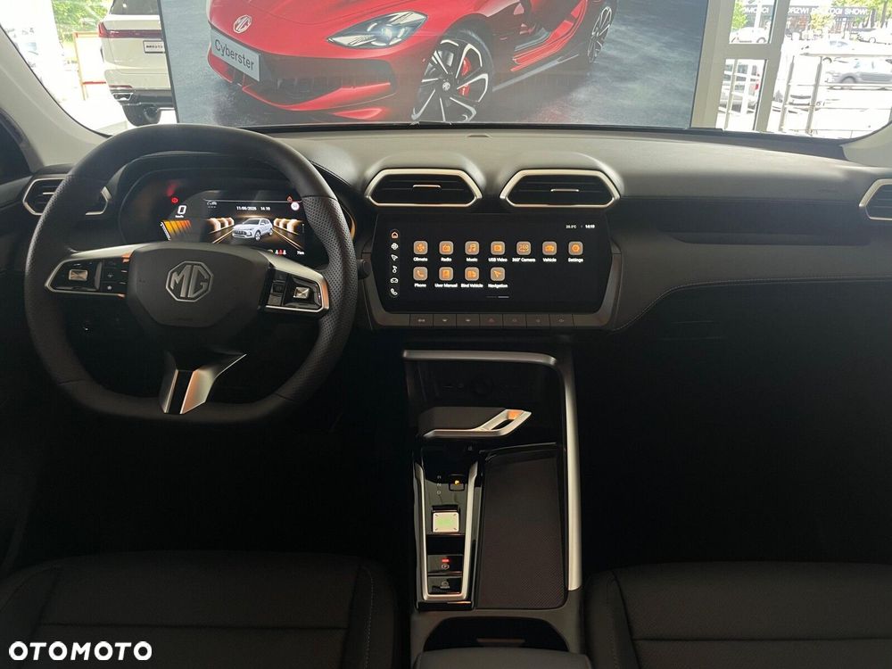 MG ZS Hybrid+ - 21