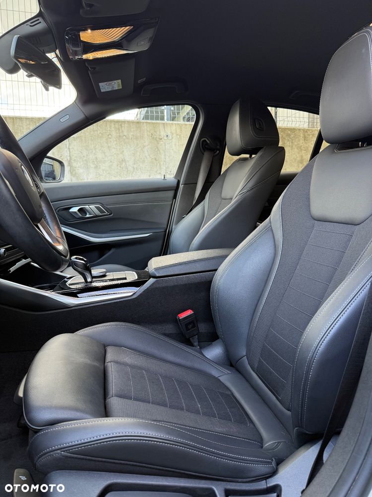 BMW Seria 3 318i Sport Line - 20