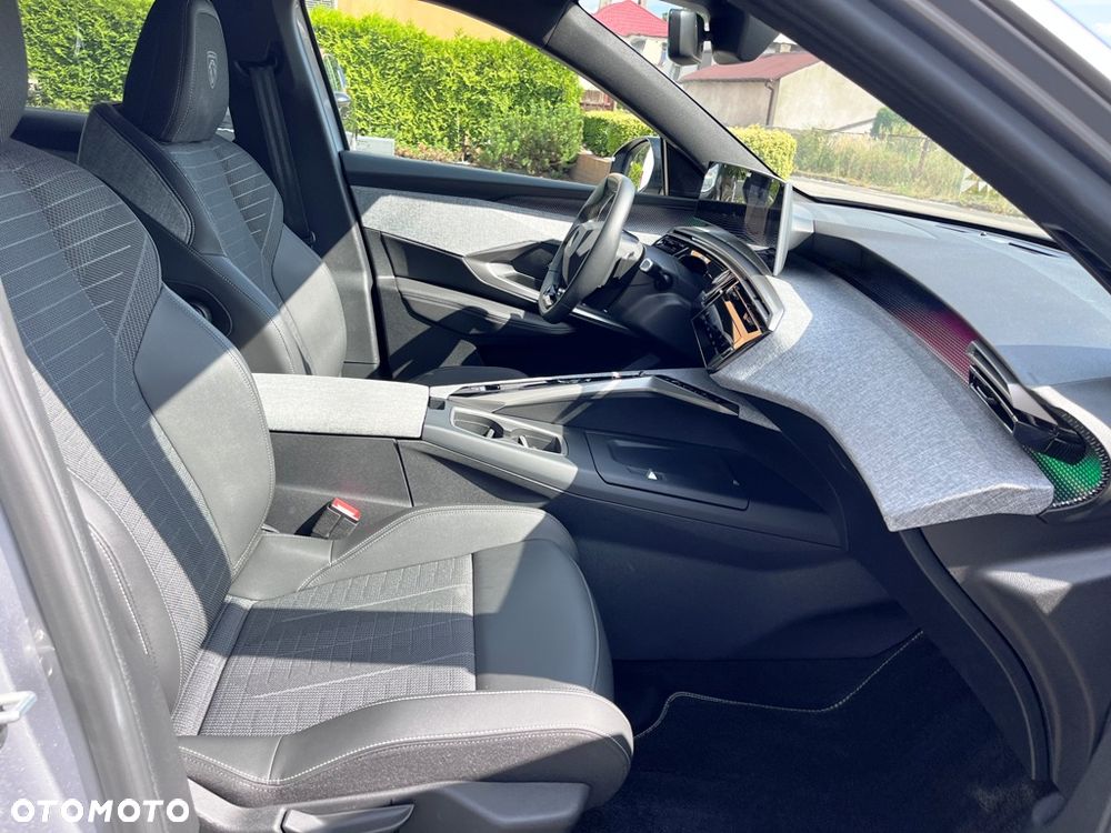 Peugeot 3008 1.2 PureTech mHEV GT S&S e-DCS6 - 5