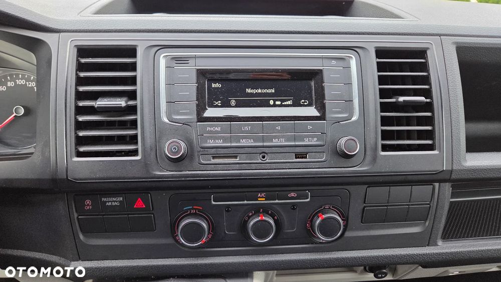 Volkswagen Transporter - 19