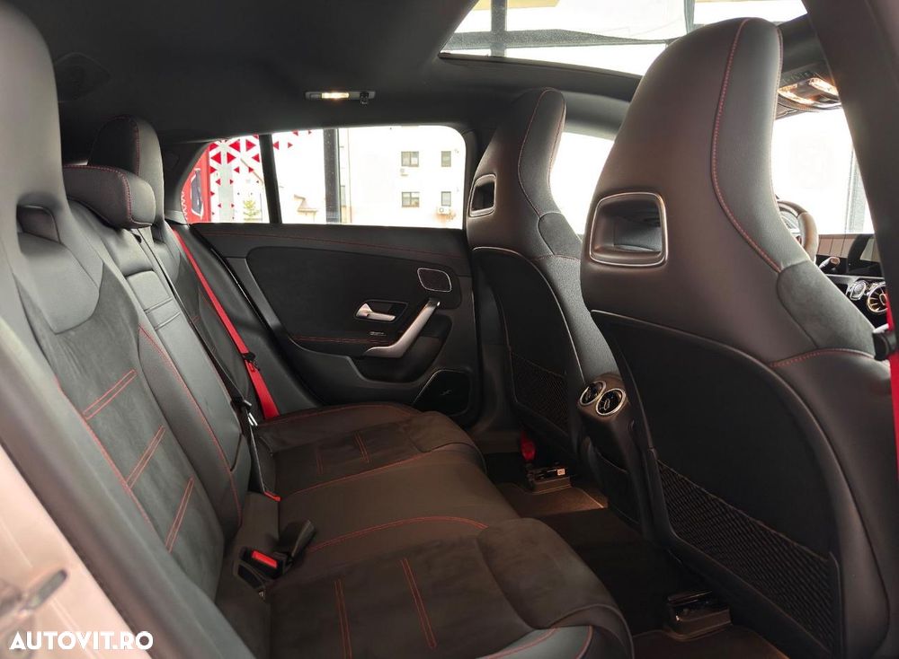Mercedes-Benz CLA 45 AMG - 9