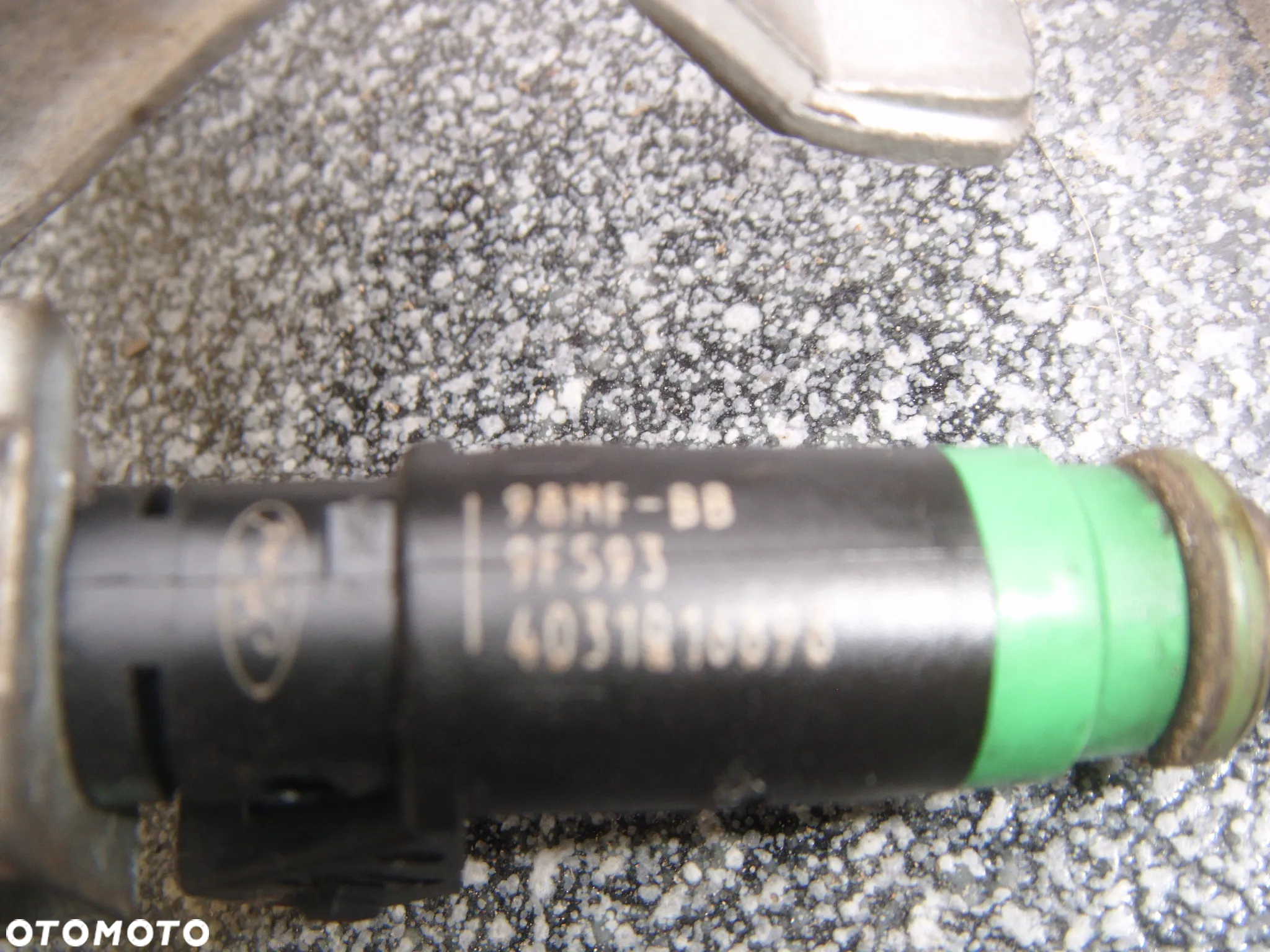 ford fiesta mk6 1.4b 04r listwa wtryskowa kompletna  9d280-9h487 - 4