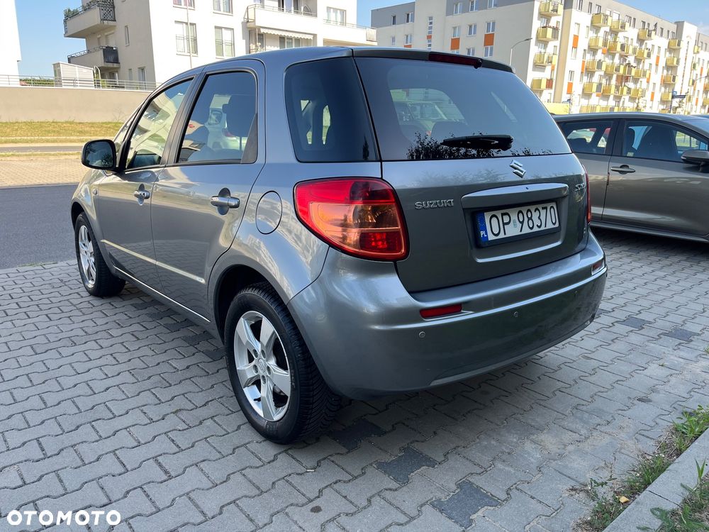 Suzuki SX4 1.6 Premium - 16