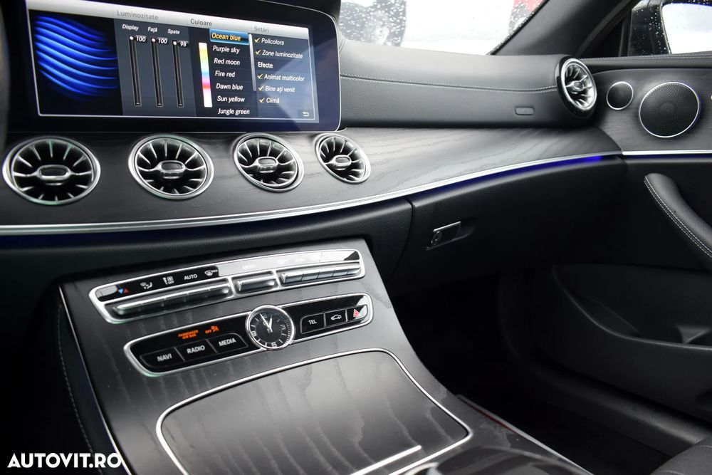 Mercedes-Benz E 220 d 4Matic 9G-TRONIC Night Edition - 12