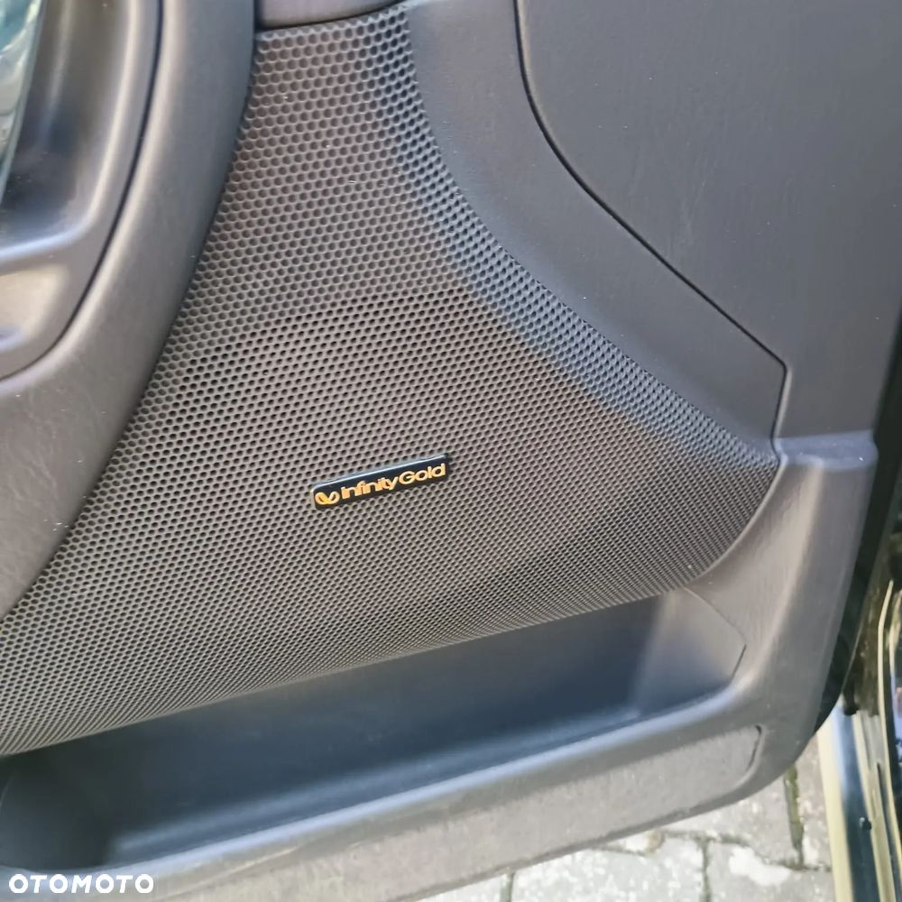 Jeep Grand Cherokee - 12