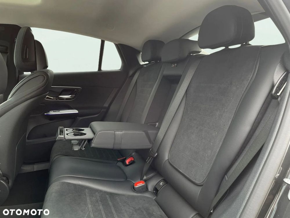 Mercedes-Benz GLC - 16