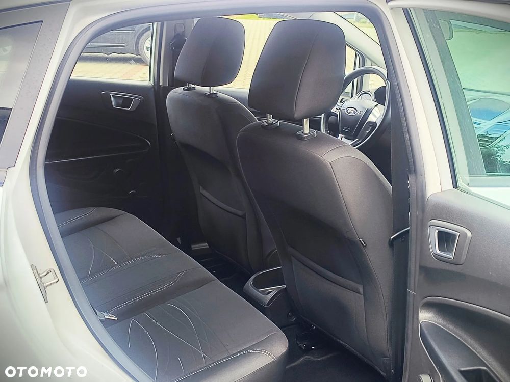 Ford Fiesta 1.25 Ambiente - 11