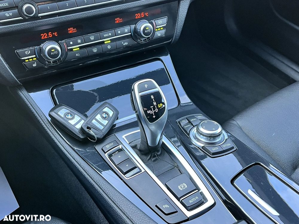 BMW Seria 5 520d Sport-Aut. - 15
