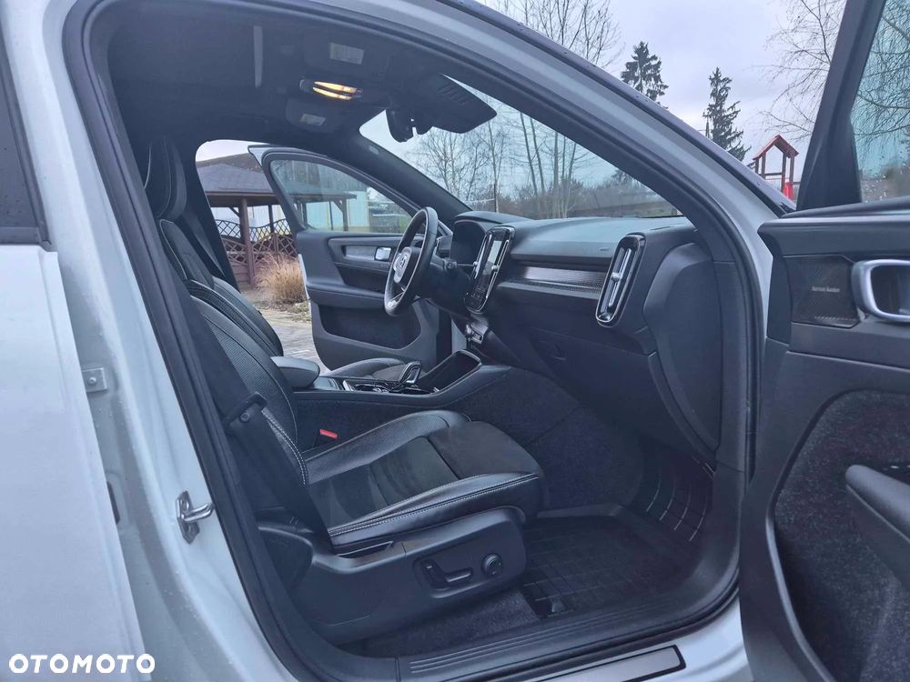 Volvo XC 40 - 4