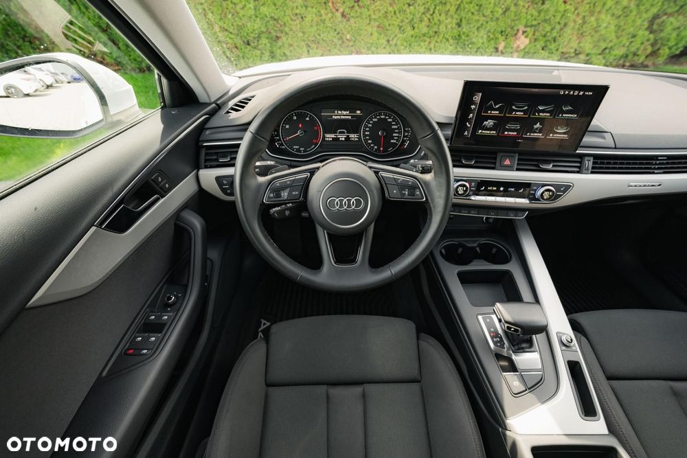 Audi A4 Allroad - 12