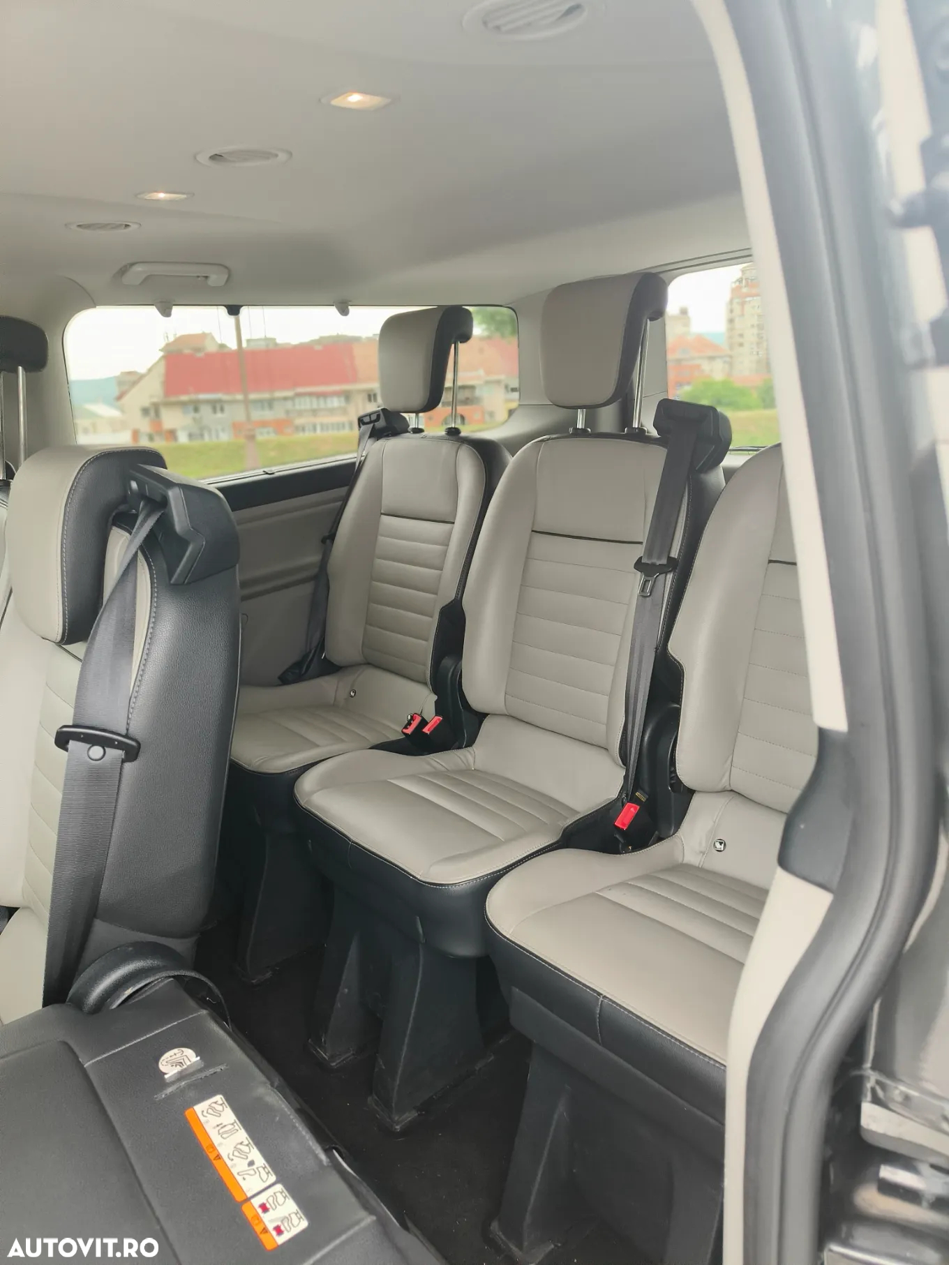 Ford Tourneo Custom - 10