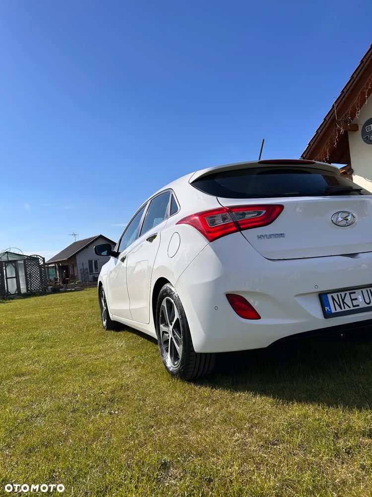 Hyundai i30 blue 1.6 CRDi Premium - 17