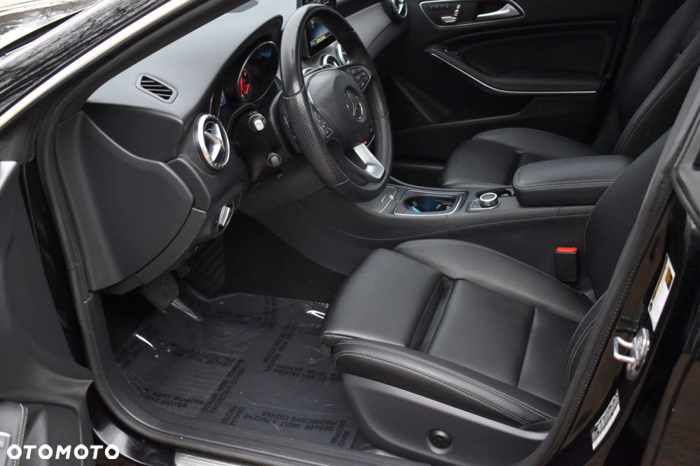 Mercedes-Benz CLA 250 4-Matic Sport - 15