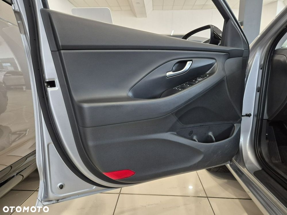 Hyundai i30 1.0 T-GDI Smart - 12