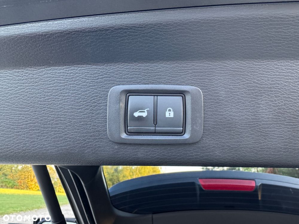 Mitsubishi Outlander 2.4 4WD Select - 32