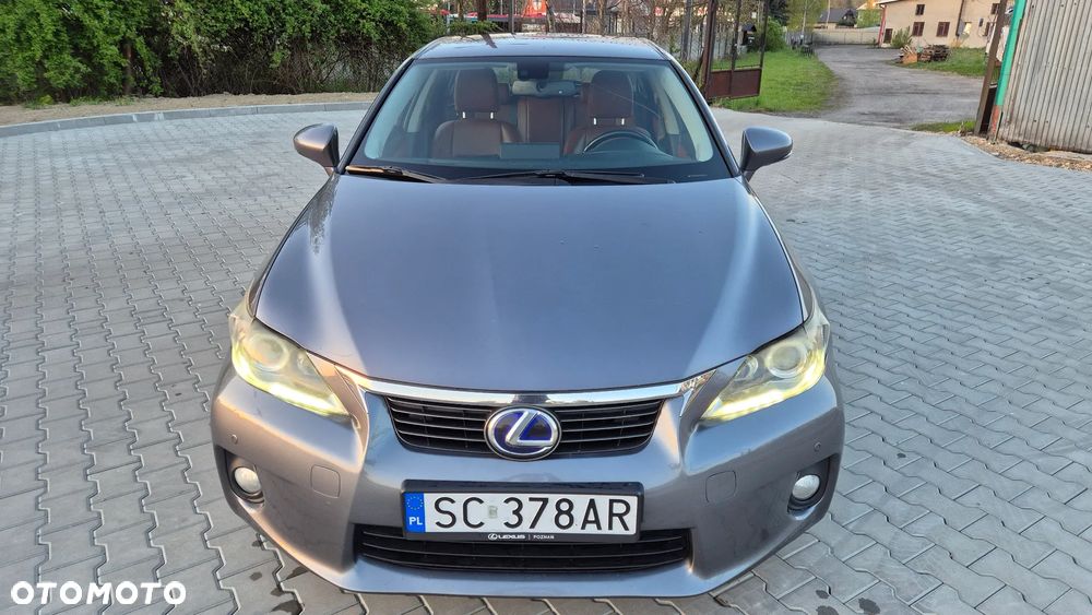 Lexus CT 200h Prestige - 8